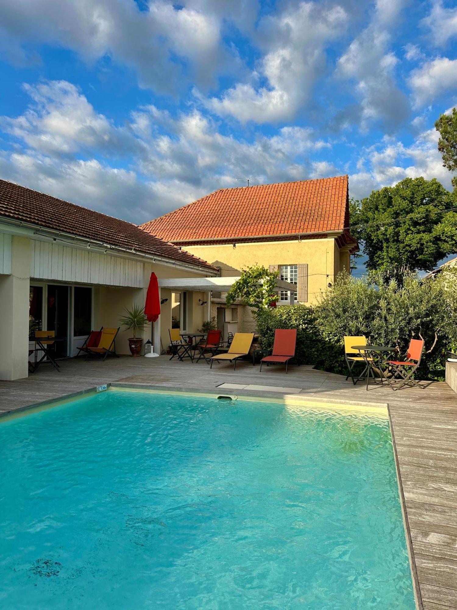 Le Clos Vitis Violès Extérieur photo